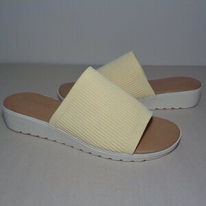 Kensie Size 11 M / ELLIE / Yellow / Slip On Wedge Heel Sandals New Women's Shoes